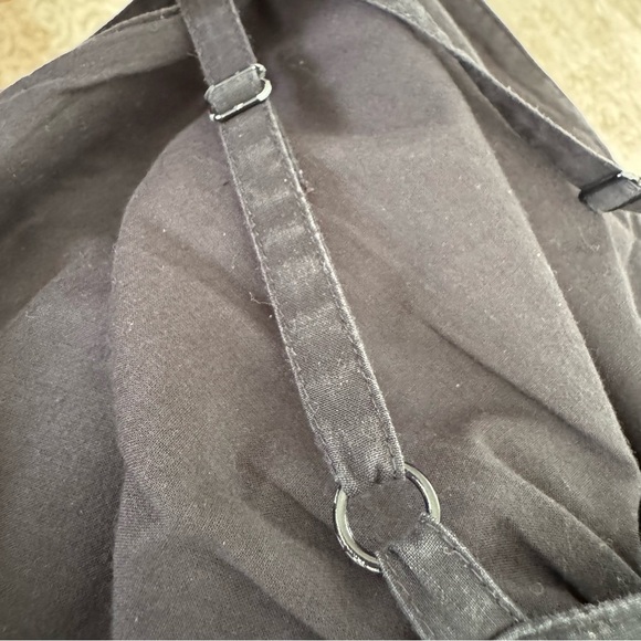 Roots Elegant Black Sleeveless spaghetti straps tiered Side Zip Dress - Picture 5 of 8